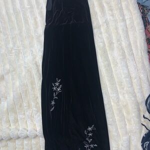 Elegant Black Velvet Gown with Floral Embroidery